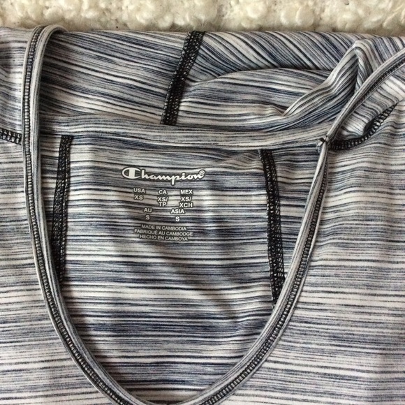 Black and white striped stretchy Champion hoodie - Picture 4 of 6